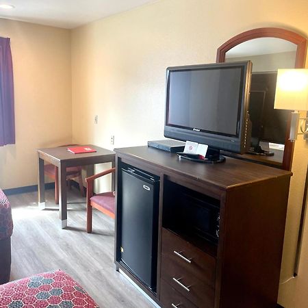 Econo Lodge Inn & Suites Corning Δωμάτιο φωτογραφία