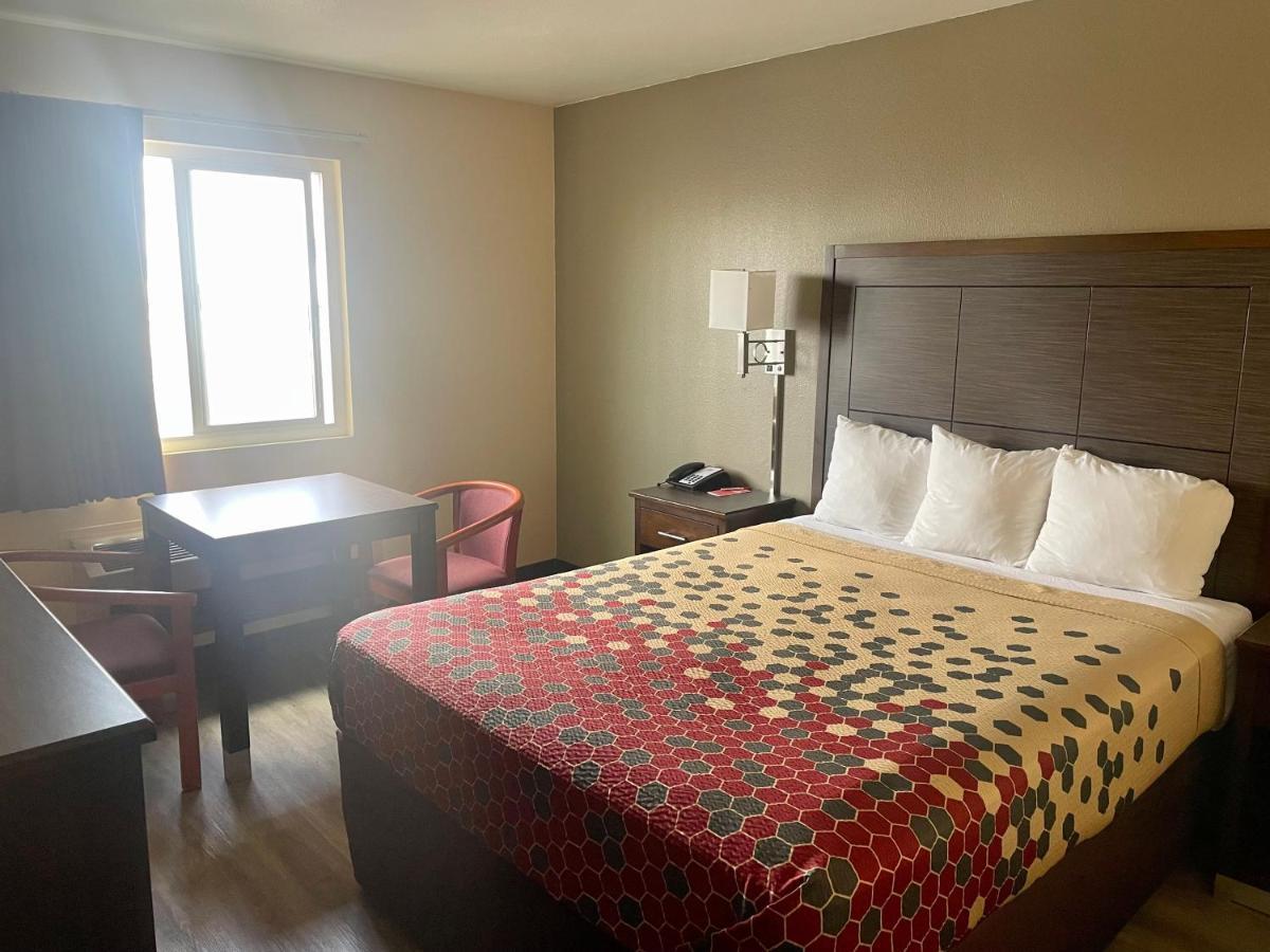 Econo Lodge Inn & Suites Corning Εξωτερικό φωτογραφία