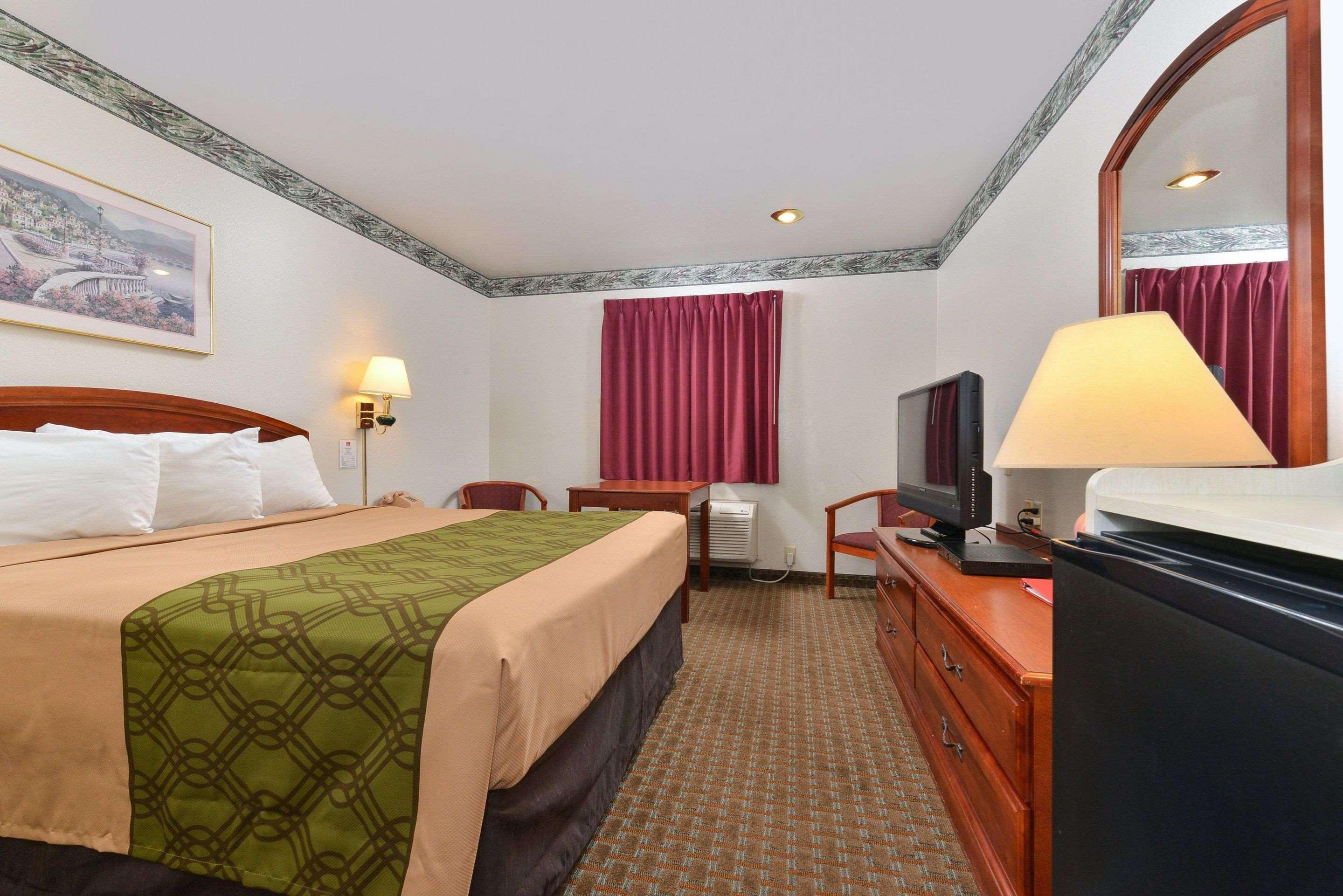 Econo Lodge Inn & Suites Corning Εξωτερικό φωτογραφία