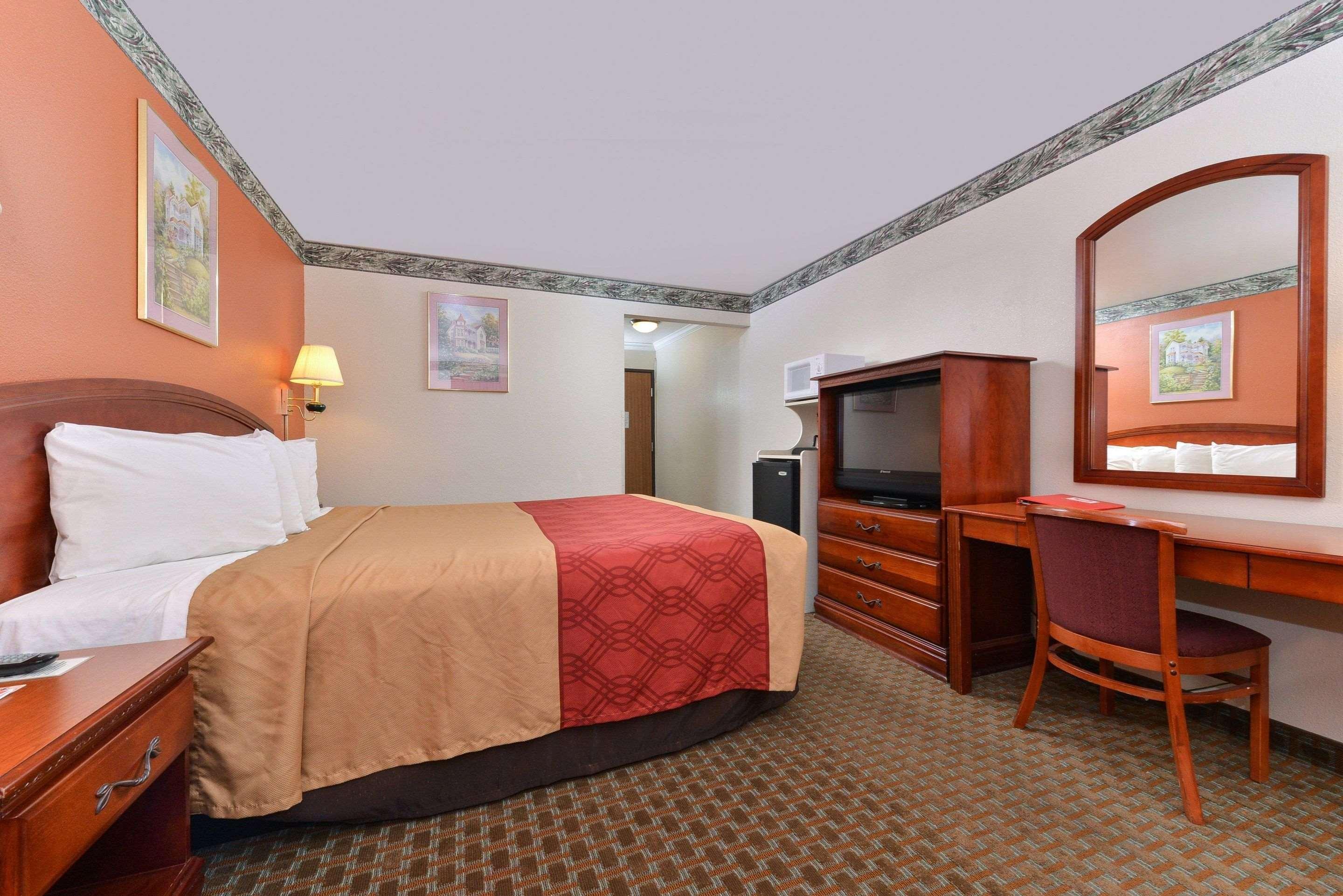Econo Lodge Inn & Suites Corning Εξωτερικό φωτογραφία