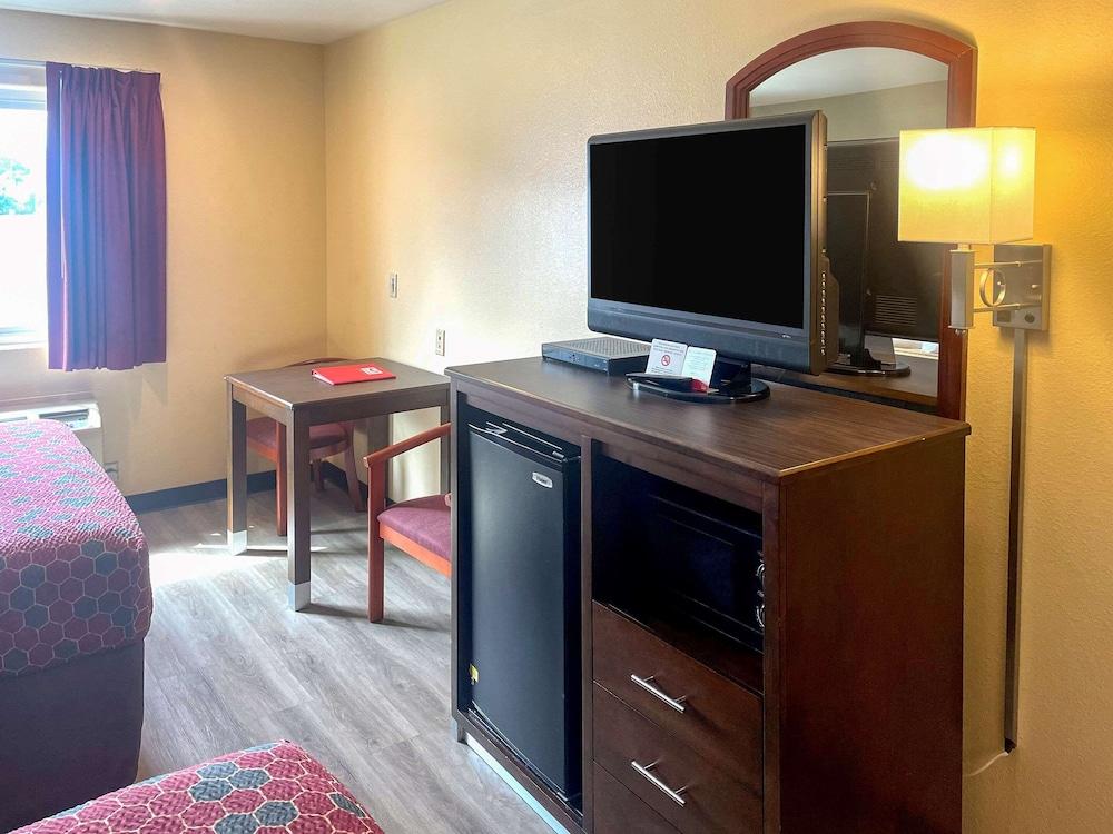 Econo Lodge Inn & Suites Corning Εξωτερικό φωτογραφία