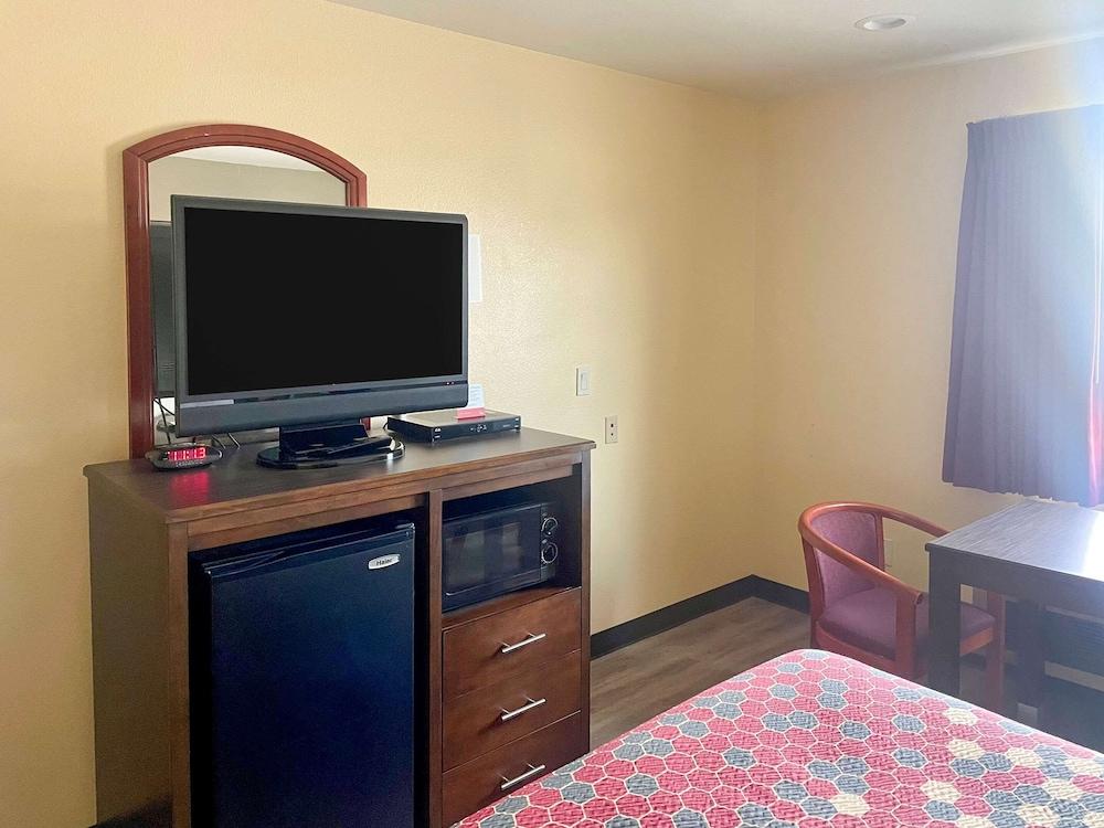 Econo Lodge Inn & Suites Corning Εξωτερικό φωτογραφία